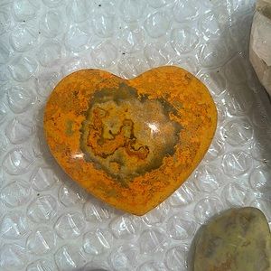 Bumblebee Jasper Heart